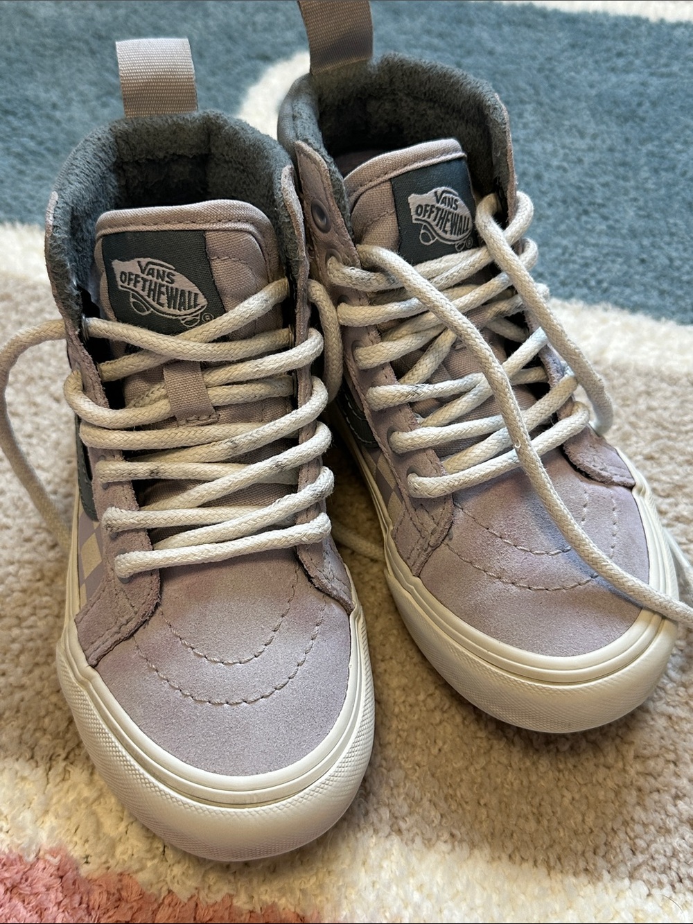 Vans - Picture 5 of 12
